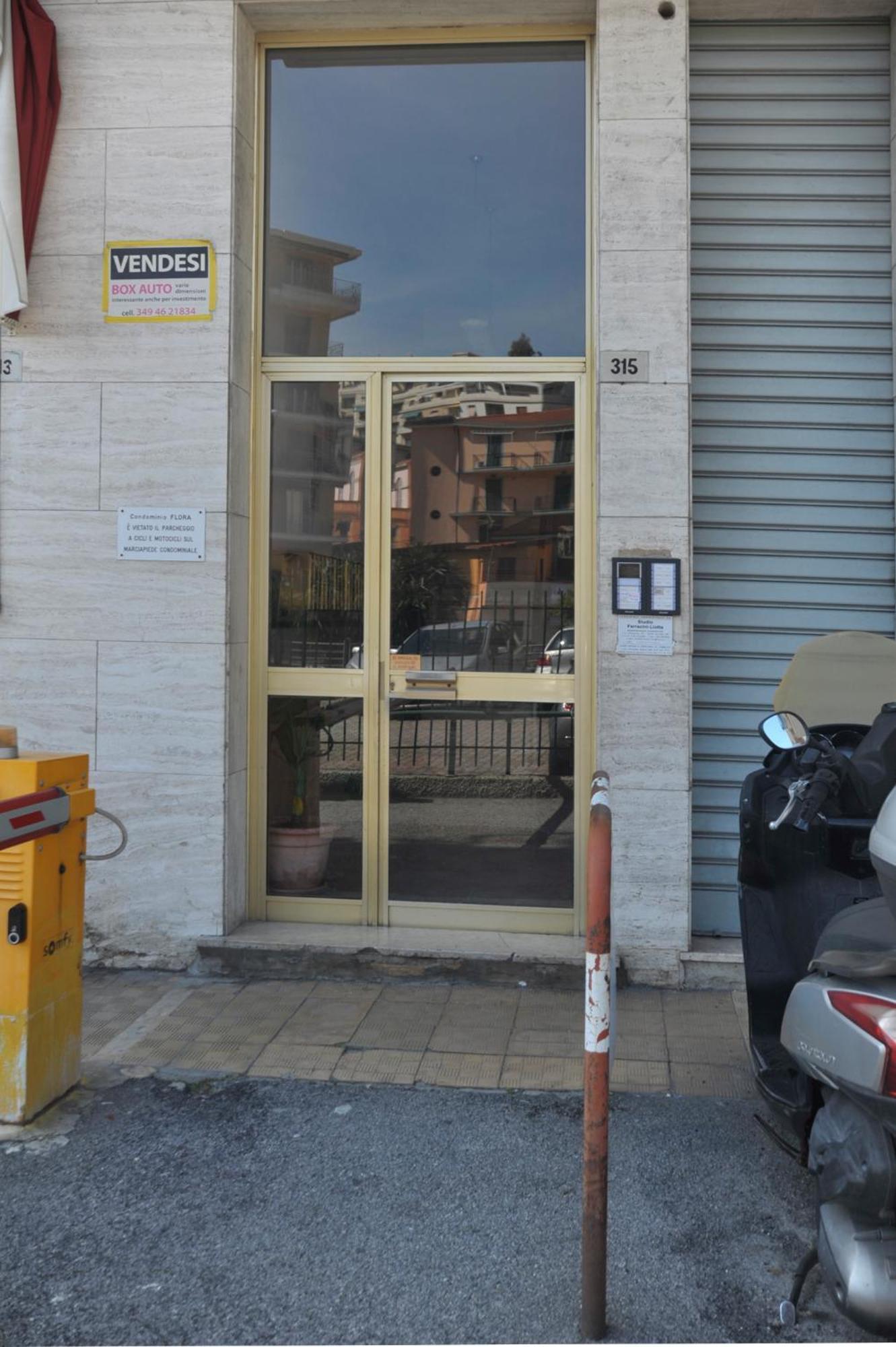 Casa Carina Centro Citta Con Garage Privato Apartment Sanremo Ngoại thất bức ảnh